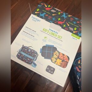 Bento Kids Snap & Go Kid’s Lunch Set - Blue With Dinosaurs- Brand New